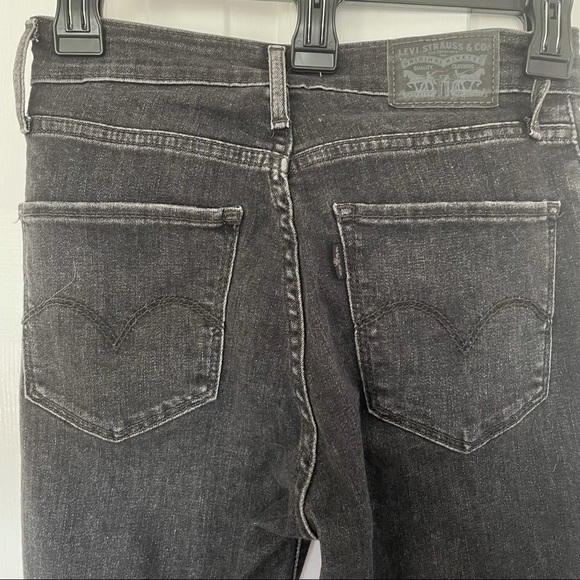 Ripped black 721 Levi jeans - Picture 5 of 5